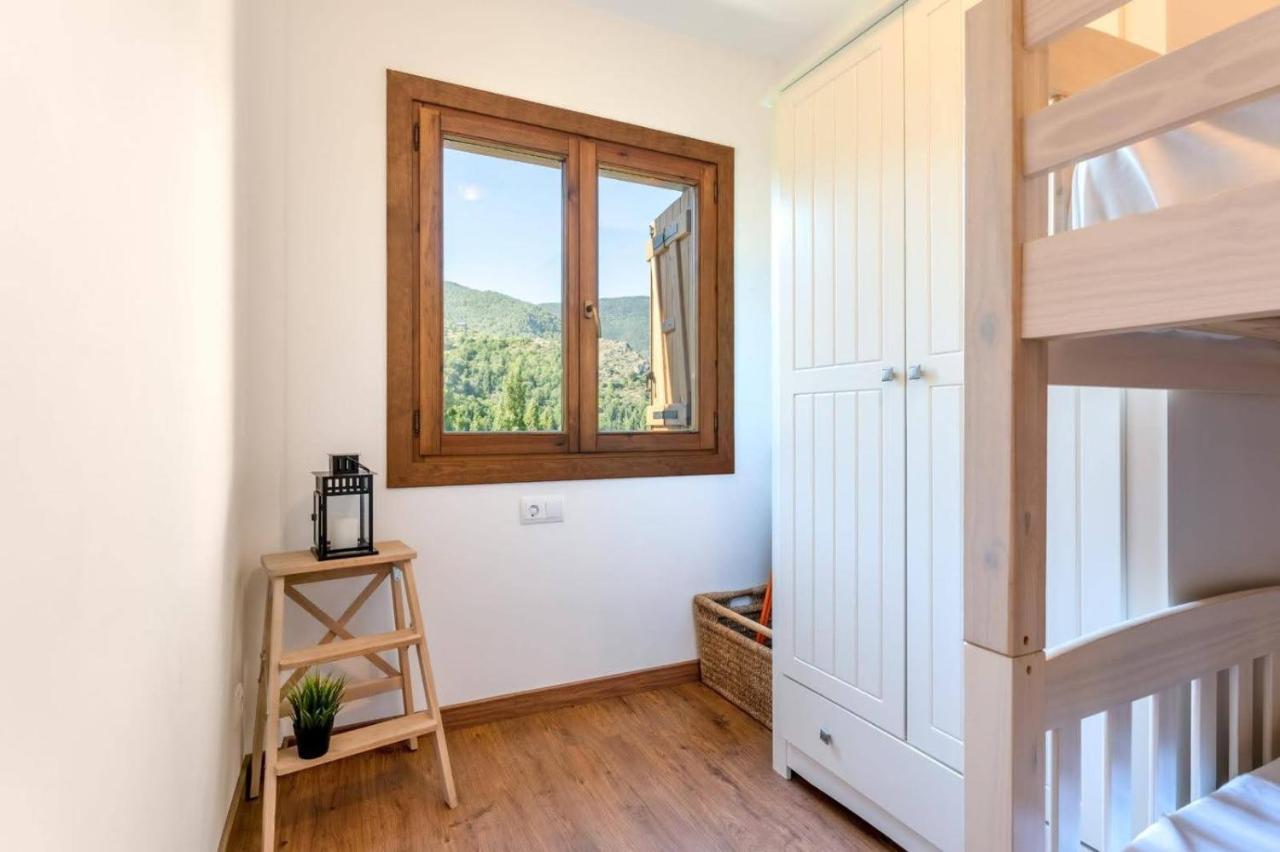 Apartamentsaloriaburg Farrera Exterior photo